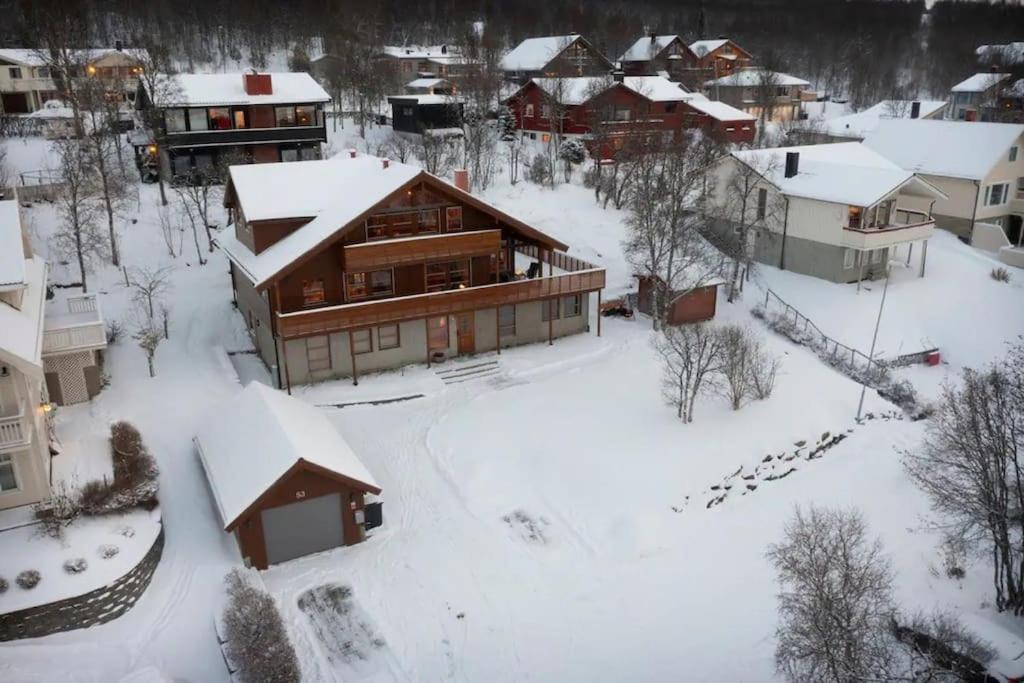 Appartement Leilighet I Rolig Gate Med Utsikt Og Gratis Parkering à Tromsø Extérieur photo